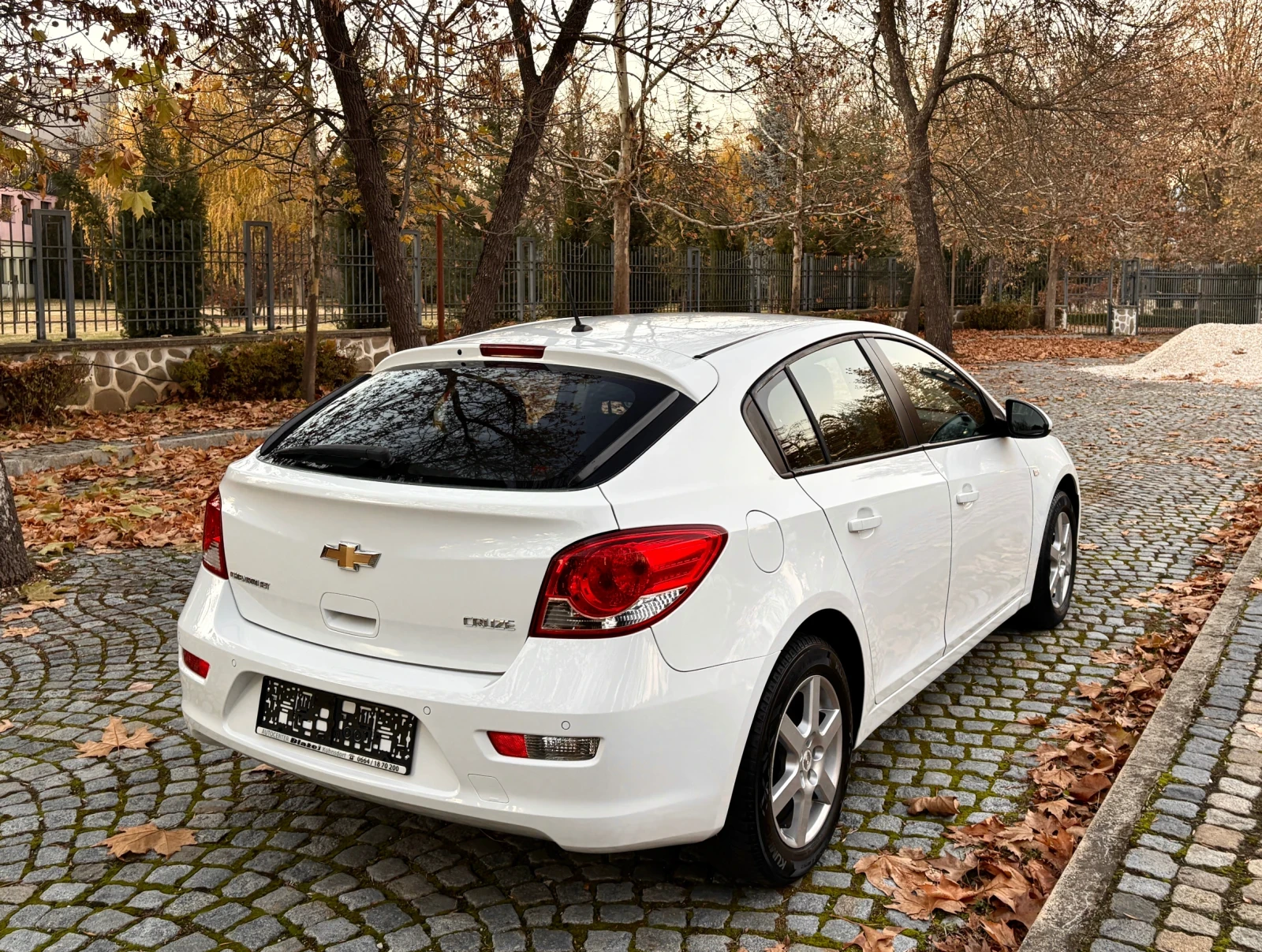 Chevrolet Cruze 1.6i Навигация* 108 000км*  - изображение 3