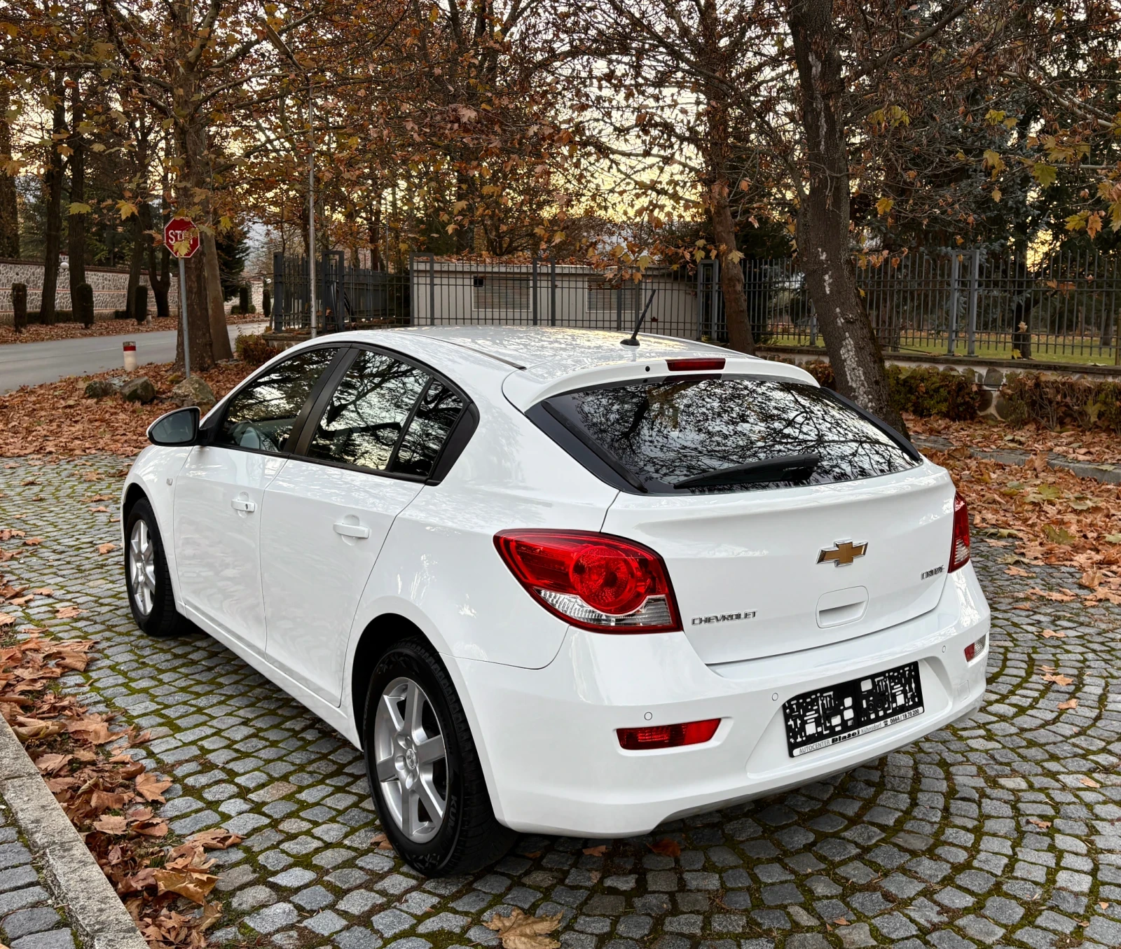 Chevrolet Cruze 1.6i Навигация* 108 000км*  - изображение 4