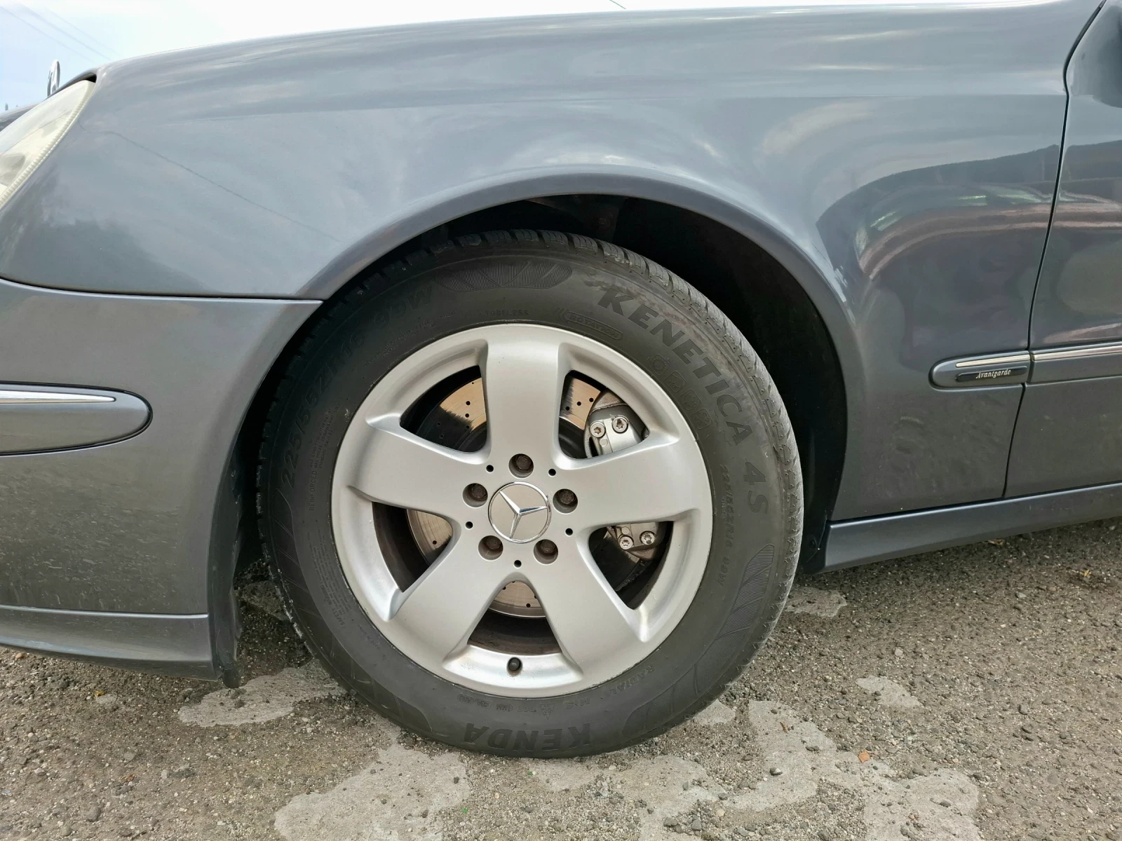 Mercedes-Benz E 320 7G Tronic V6 - изображение 8