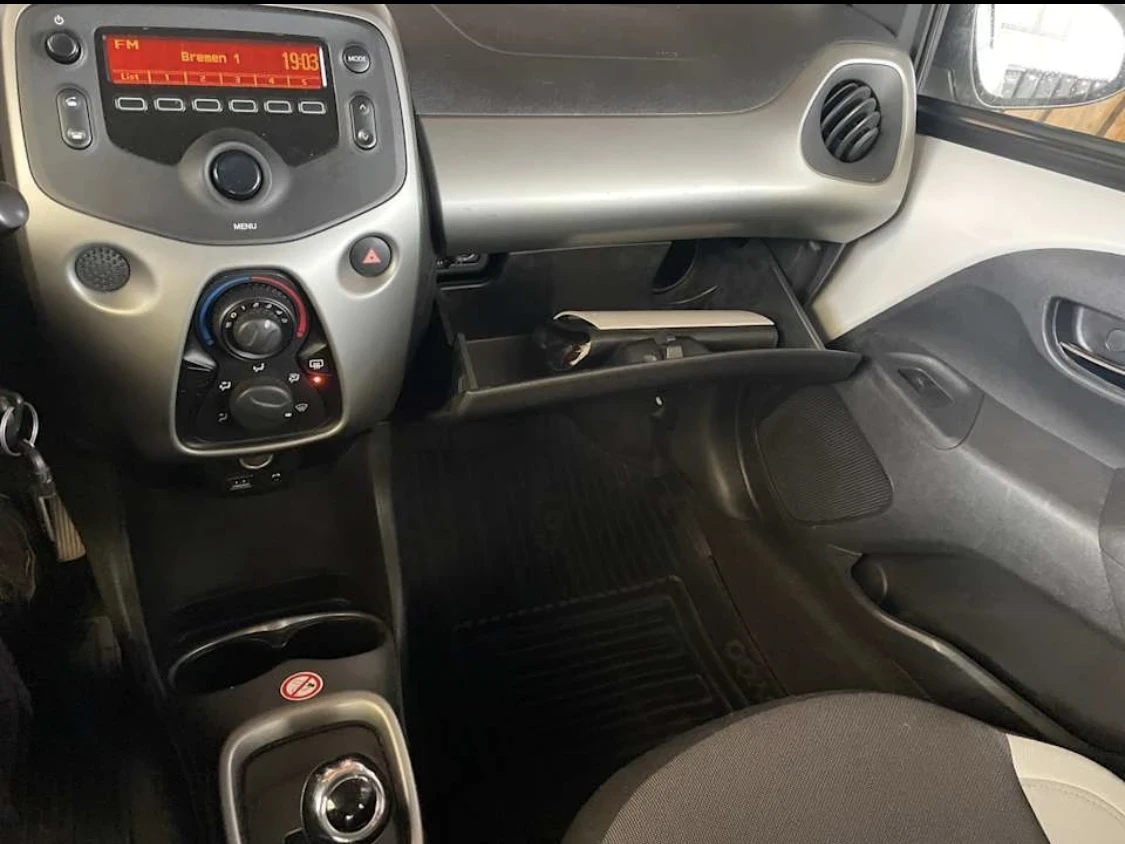 Toyota Aygo 1.0 Automatic  - изображение 4