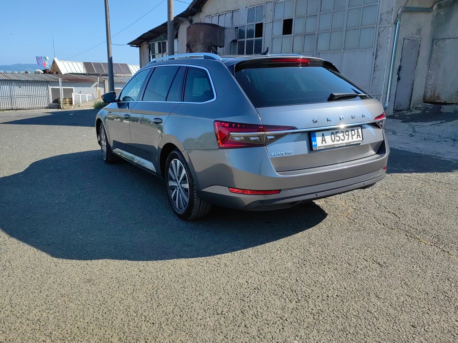 Skoda Superb  - изображение 4