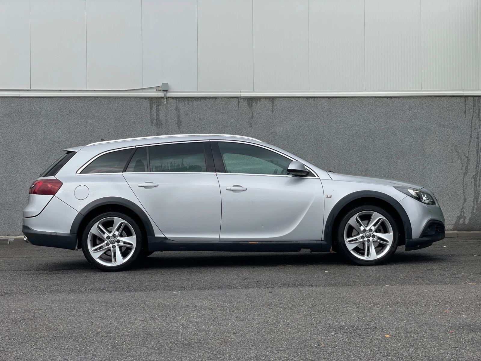 Opel Insignia Country Tourer 2.0 CDTI 4x4 - изображение 7