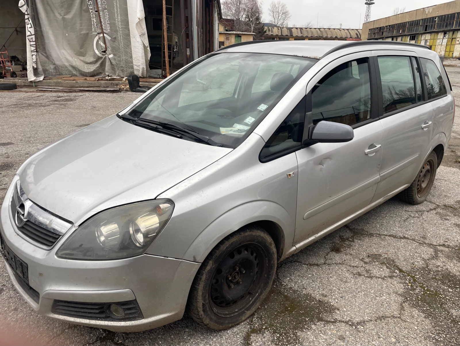 Opel Zafira 1.9 cdti - изображение 2