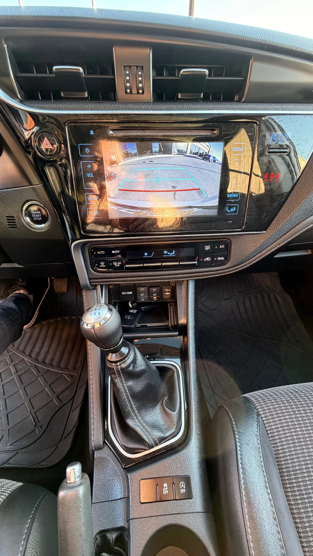 Toyota Auris 116к.с.;ПАНОРАМА;ПОДГРЕВ;ДИСТРОНИК;Keyless-Go - изображение 9