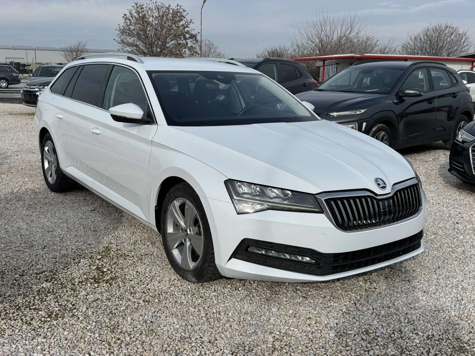 Skoda Superb 2.0TDI 4X4 190k - изображение 3