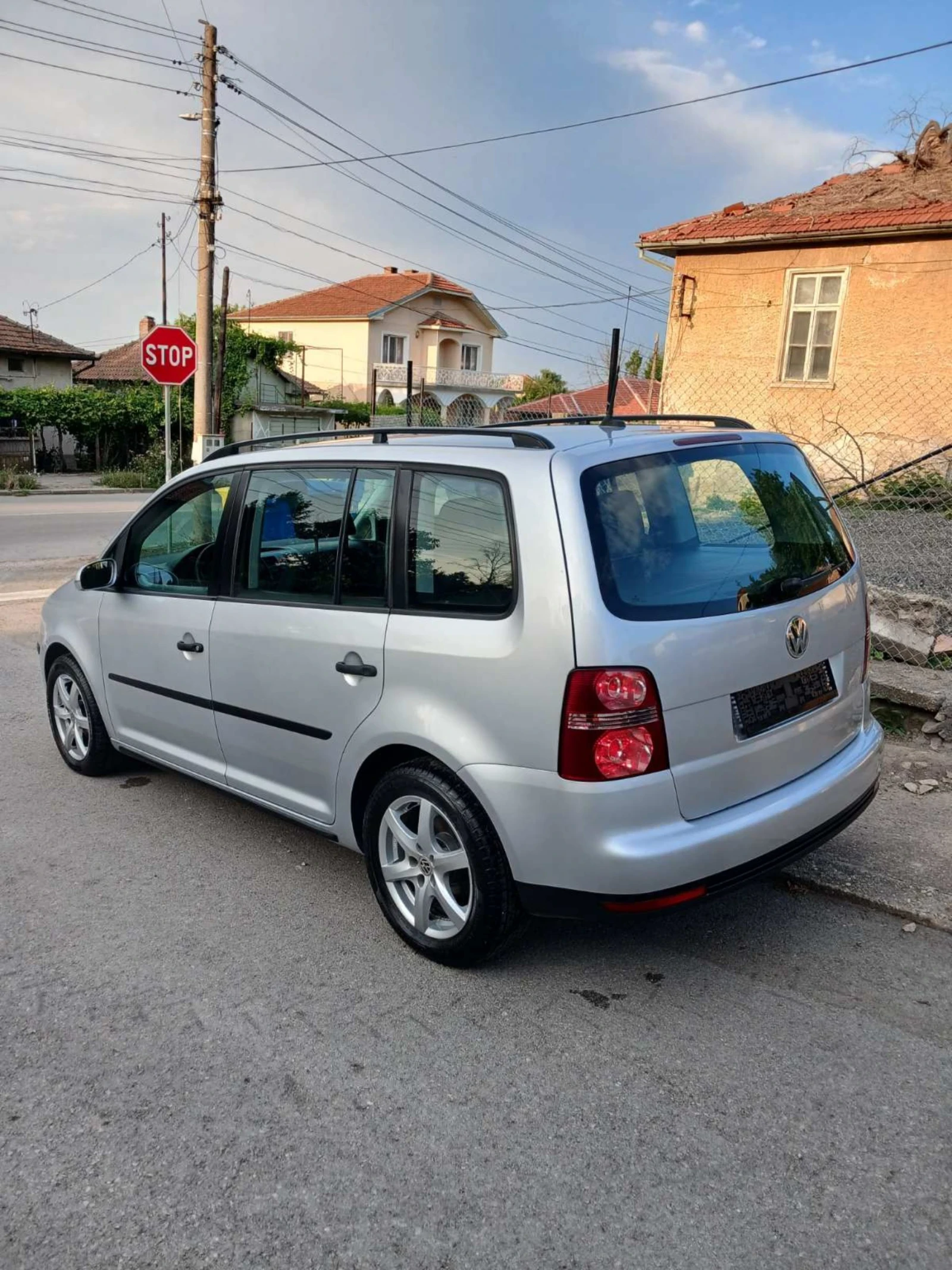 VW Touran Топ Състояние.FULL EXTRA.1.9tdi 105hp, снимка 7 - Автомобили и джипове - 55422114