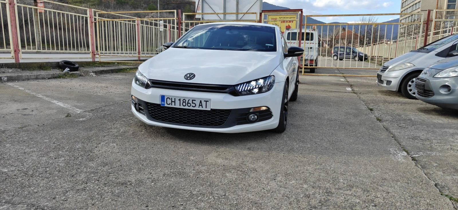 VW Scirocco 2.0TDI-Face-TOP