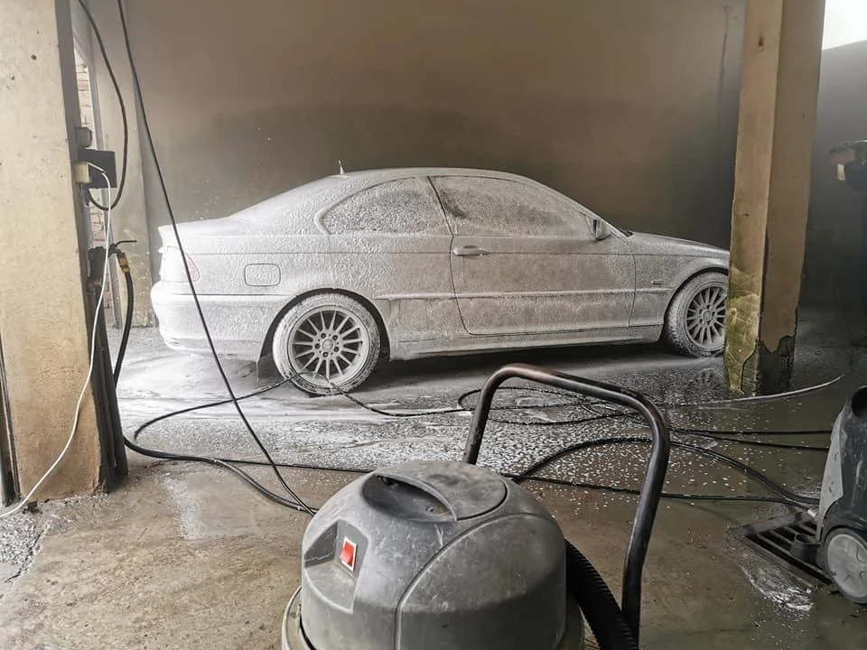 BMW 323, снимка 14 - Автомобили и джипове - 54481202