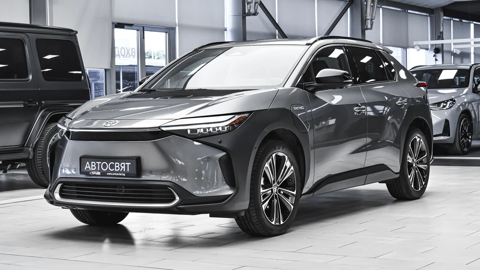 Toyota bZ4X Executive 71.4 kWh BEV, снимка 4 - Автомобили и джипове - 54633601