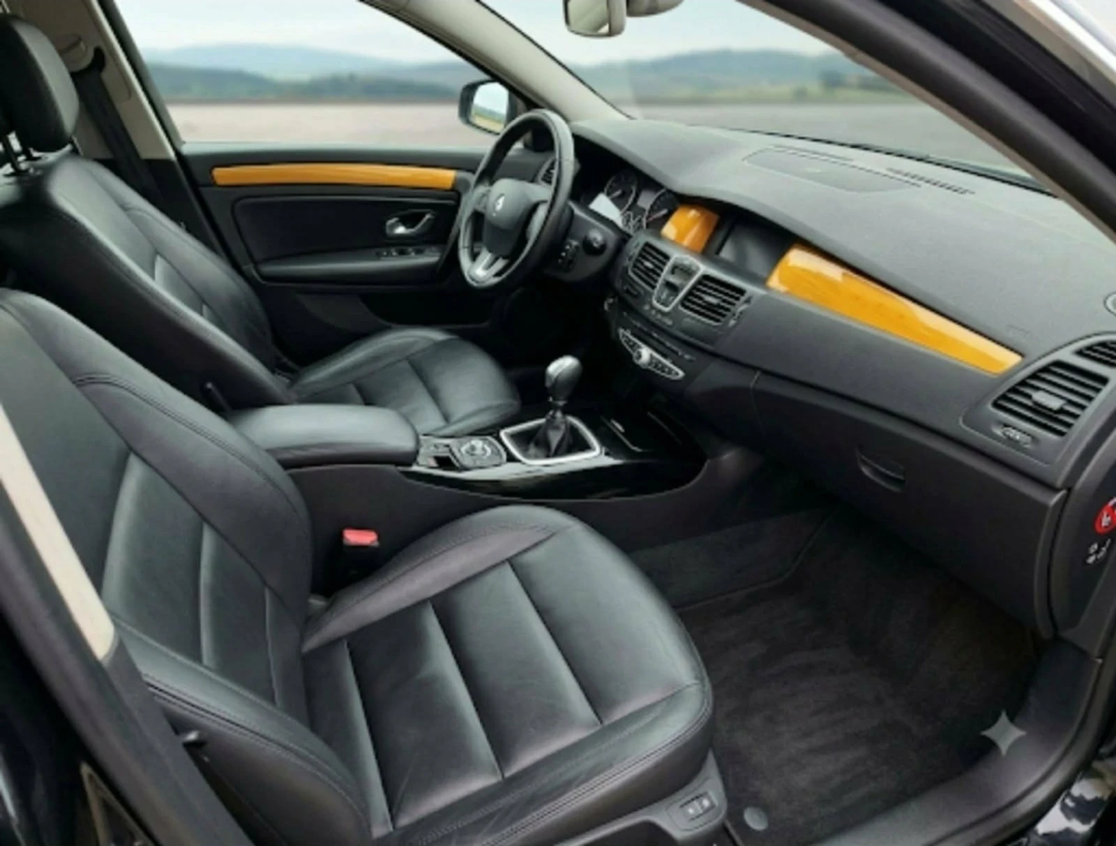 Renault Laguna, снимка 5 - Автомобили и джипове - 55035920