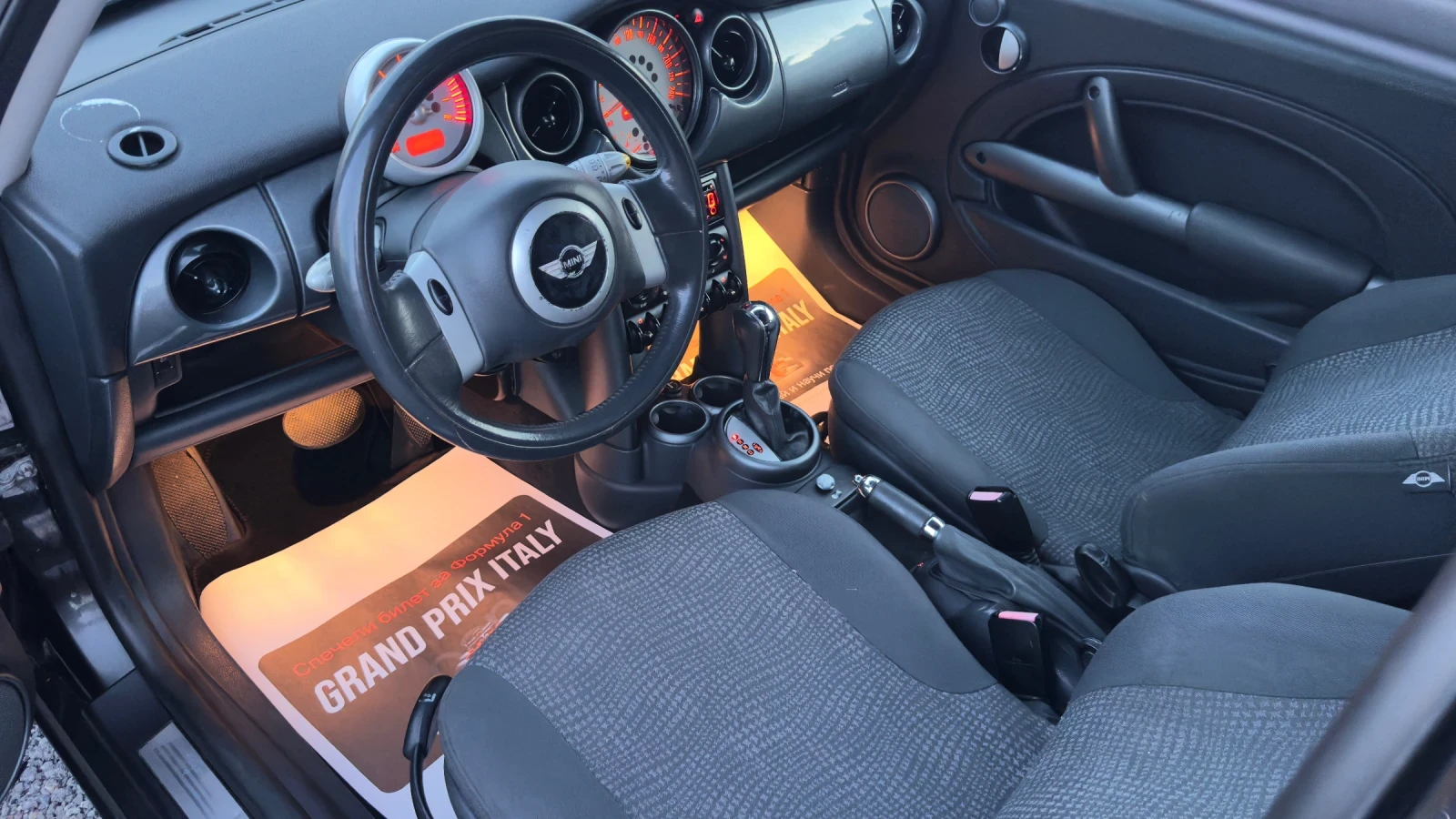 Mini Cooper Автоматик, снимка 7 - Автомобили и джипове - 55195906
