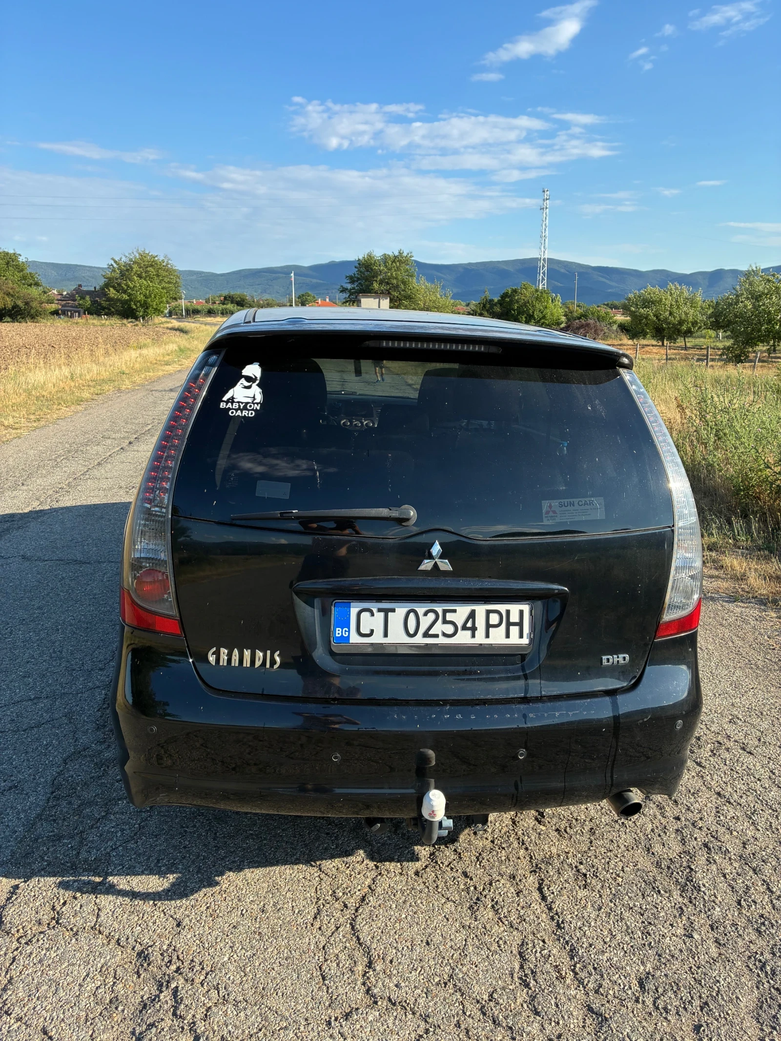 Mitsubishi Grandis, снимка 10 - Автомобили и джипове - 55195219