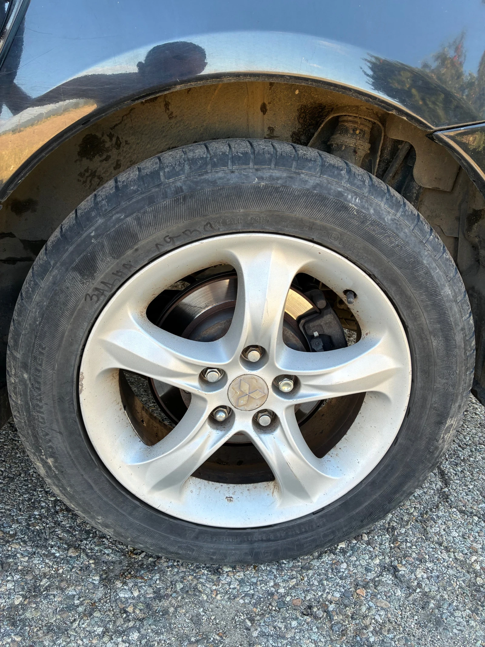 Mitsubishi Grandis, снимка 11 - Автомобили и джипове - 55195219