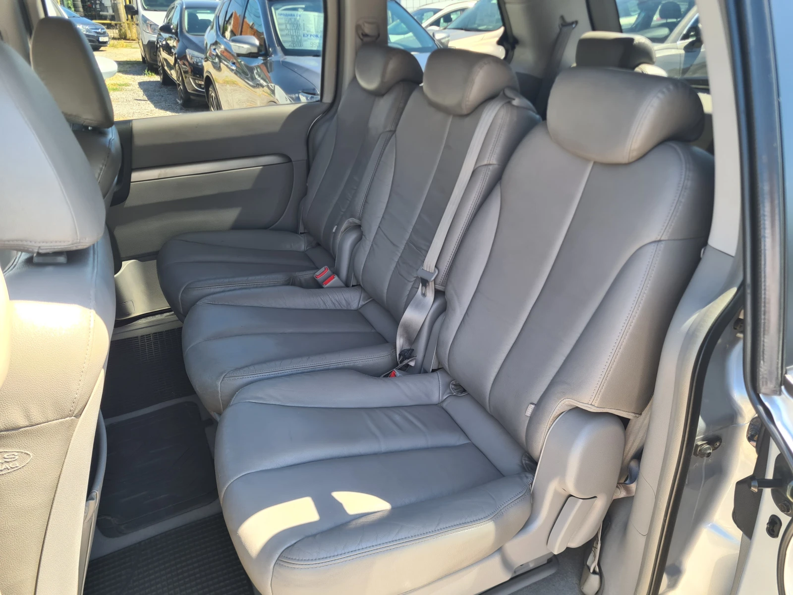 Kia Carnival 2.9CRDi-7M.-������ | Mobile.bg � ����������� 11