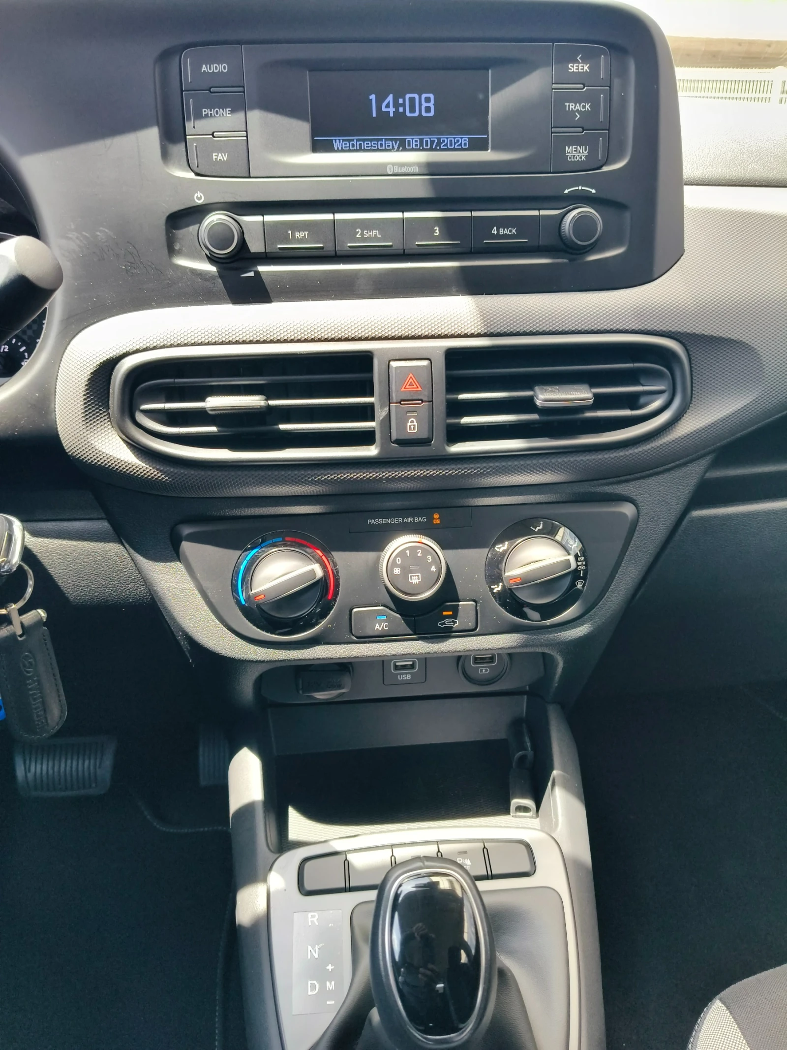 Hyundai I10 COMFORT, снимка 11 - Автомобили и джипове - 55439584