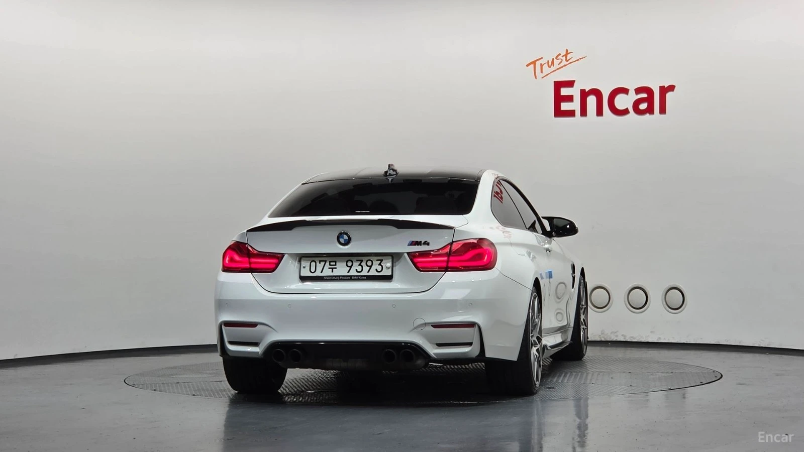 BMW M4 COUPE COMPETITION* HUD* 360* КОЖА* НАВИ, снимка 4 - Автомобили и джипове - 55450531