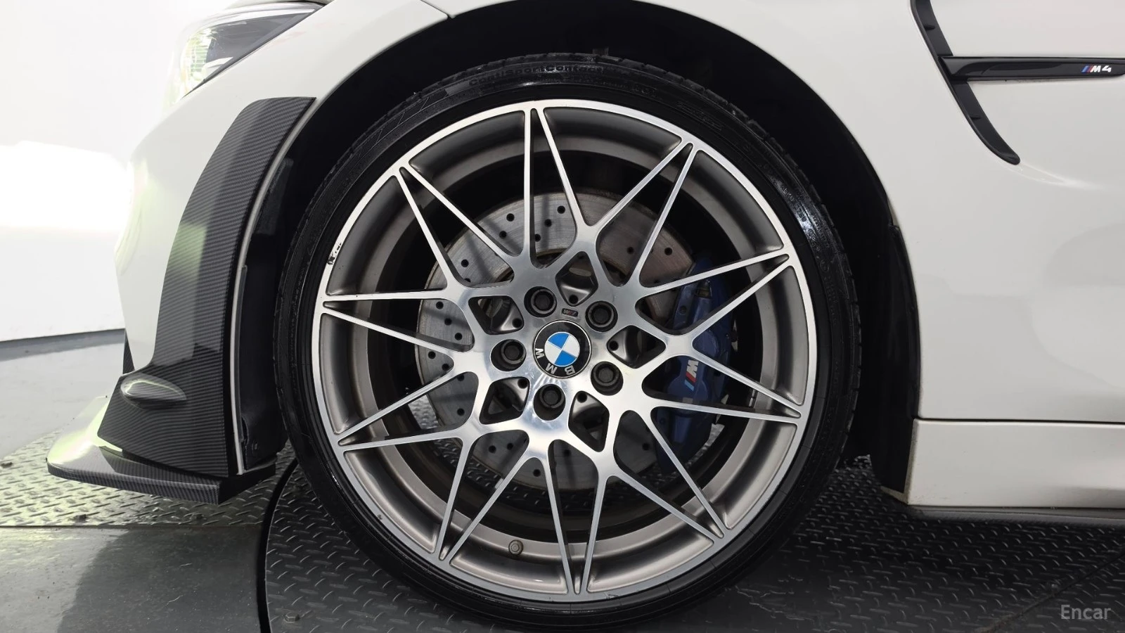 BMW M4 COUPE COMPETITION* HUD* 360* КОЖА* НАВИ, снимка 5 - Автомобили и джипове - 55450531
