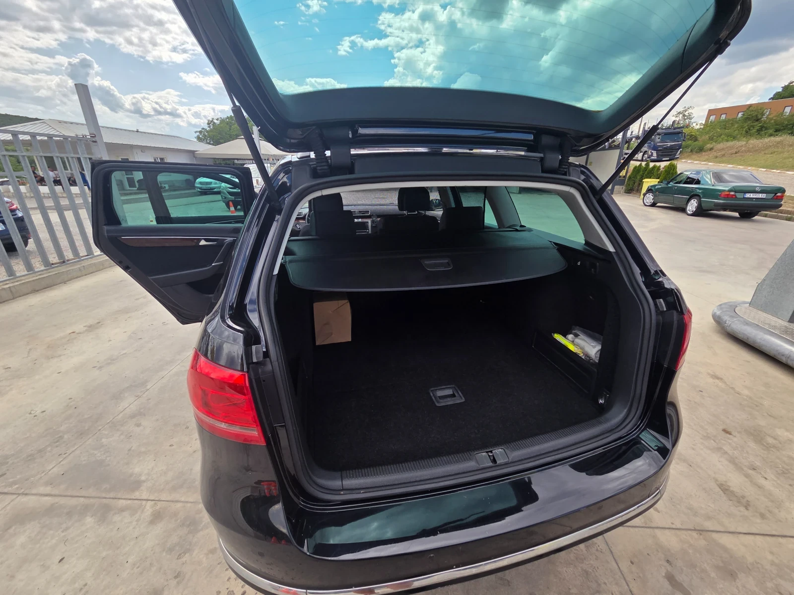 VW Passat 2.0 TDI, снимка 10 - Автомобили и джипове - 55502624