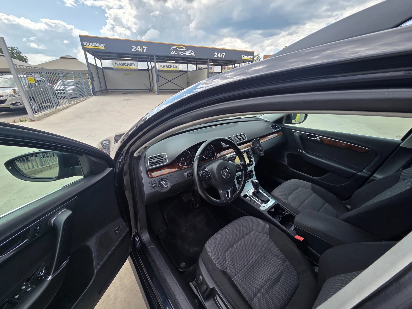 VW Passat 2.0 TDI, снимка 9 - Автомобили и джипове - 55502624