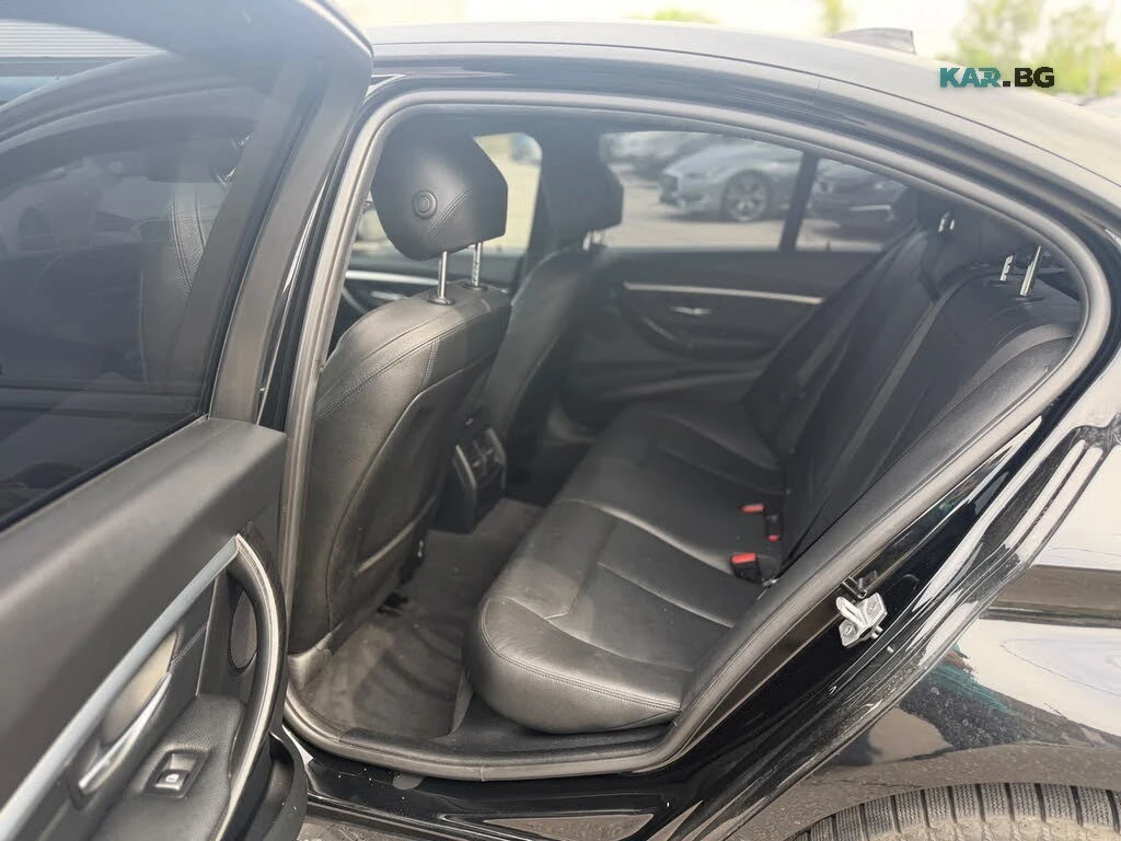 BMW 330 xDrive* КОЖА* НАВИ* КАМЕРА, снимка 11 - Автомобили и джипове - 56256409
