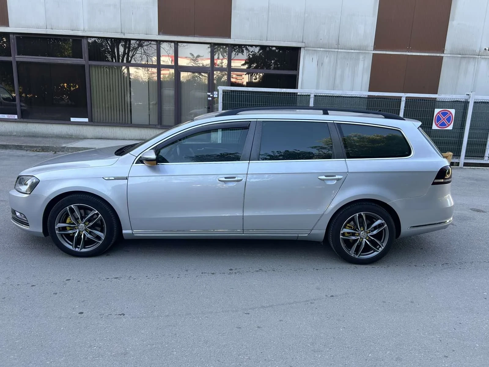 VW Passat 2.0  TDI  140кс НАВИГАЦИЯ, снимка 8 - Автомобили и джипове - 56314551