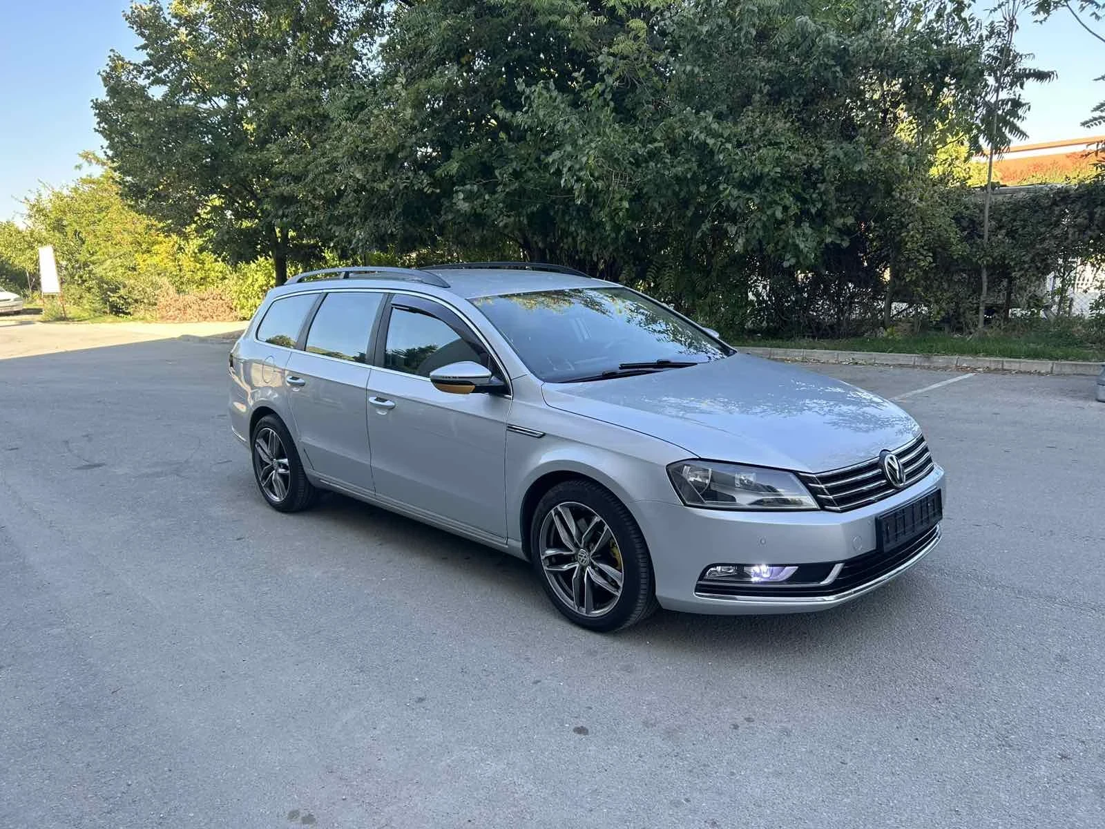 VW Passat 2.0  TDI  140кс НАВИГАЦИЯ, снимка 4 - Автомобили и джипове - 56314551