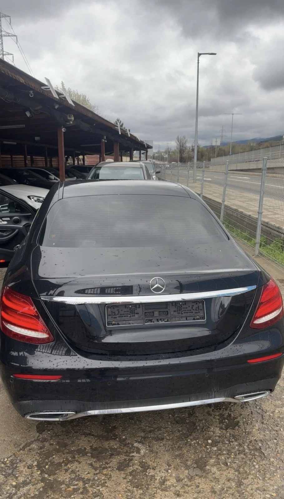 Mercedes-Benz E 220 E220, снимка 4 - Автомобили и джипове - 56416847