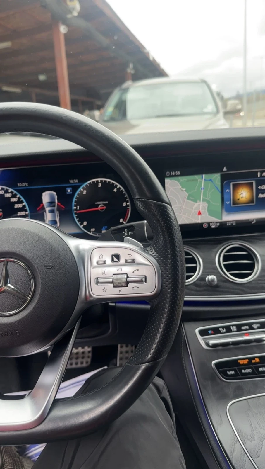 Mercedes-Benz E 220 E220, снимка 3 - Автомобили и джипове - 56416847