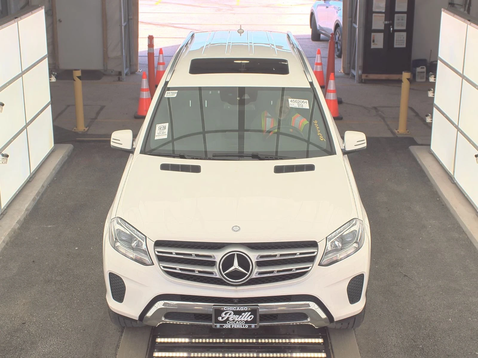 Mercedes-Benz GLS 450, снимка 2 - Автомобили и джипове - 56589076