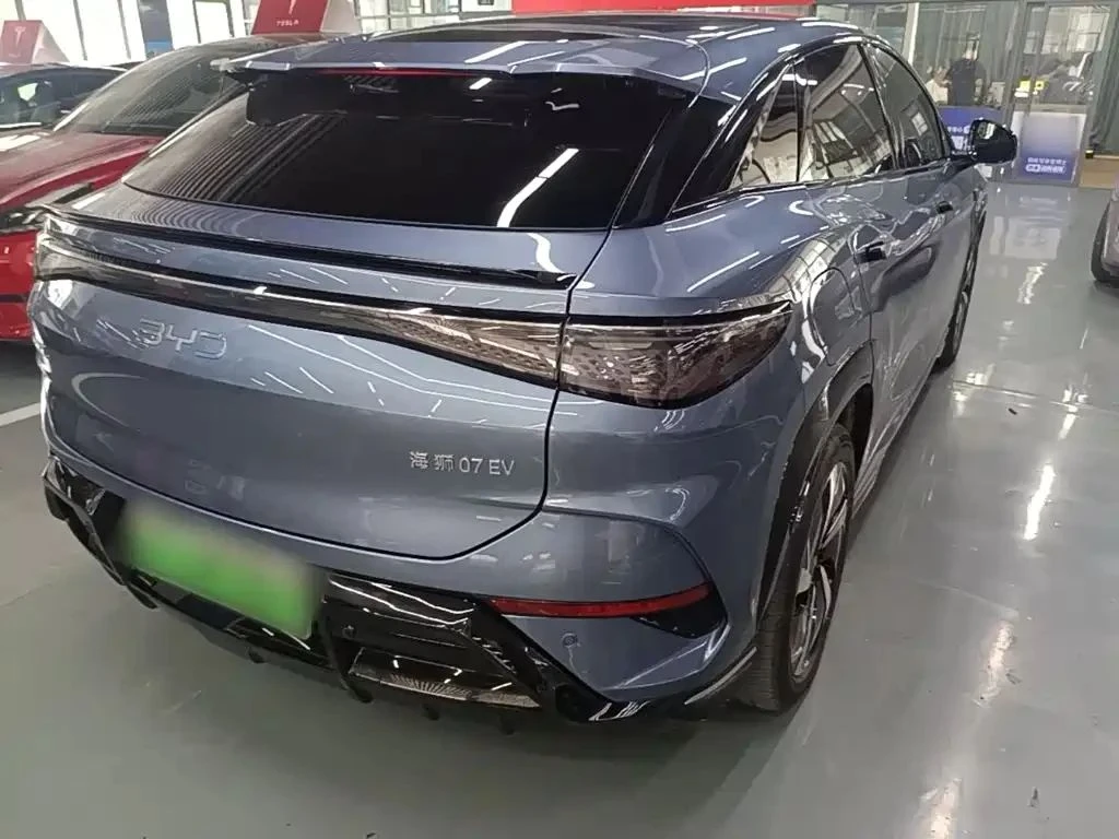 BYD Sealion 7, снимка 4 - Автомобили и джипове - 56710964