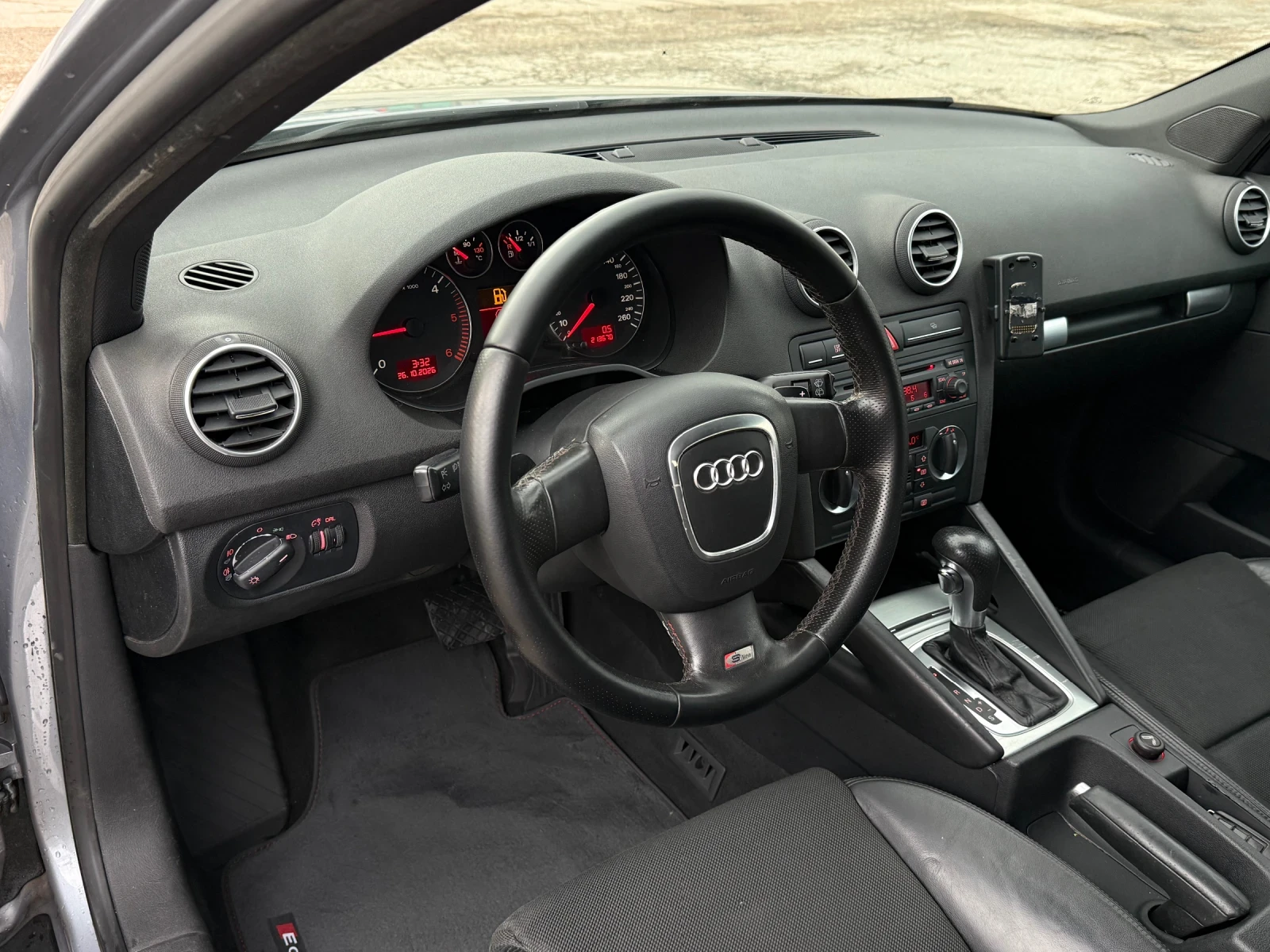 Audi A3 S-line* АВТОМАТ* КСЕНОН* , снимка 10 - Автомобили и джипове - 56750761