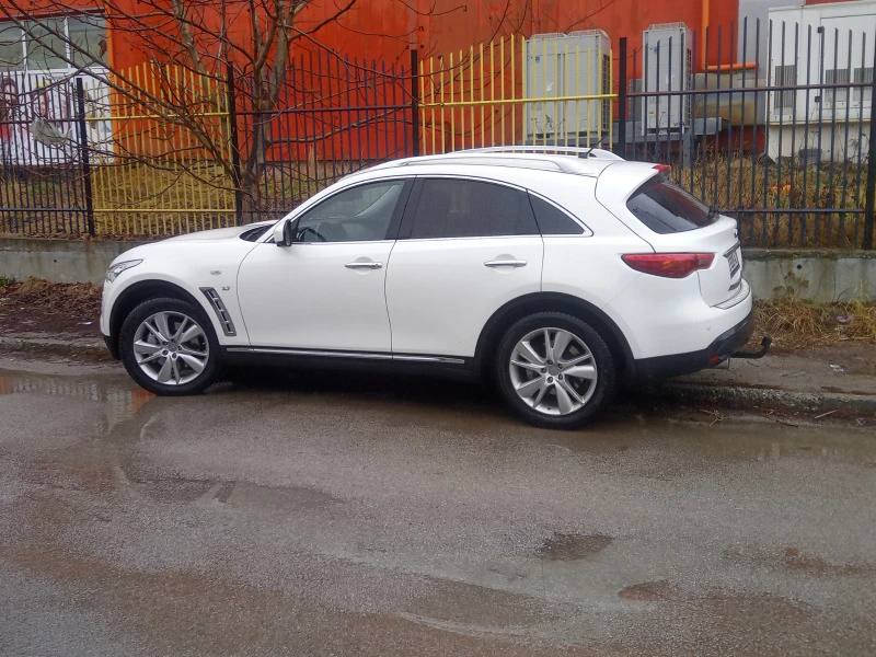 Infiniti QX70 3.7, снимка 2 - Автомобили и джипове - 45838863