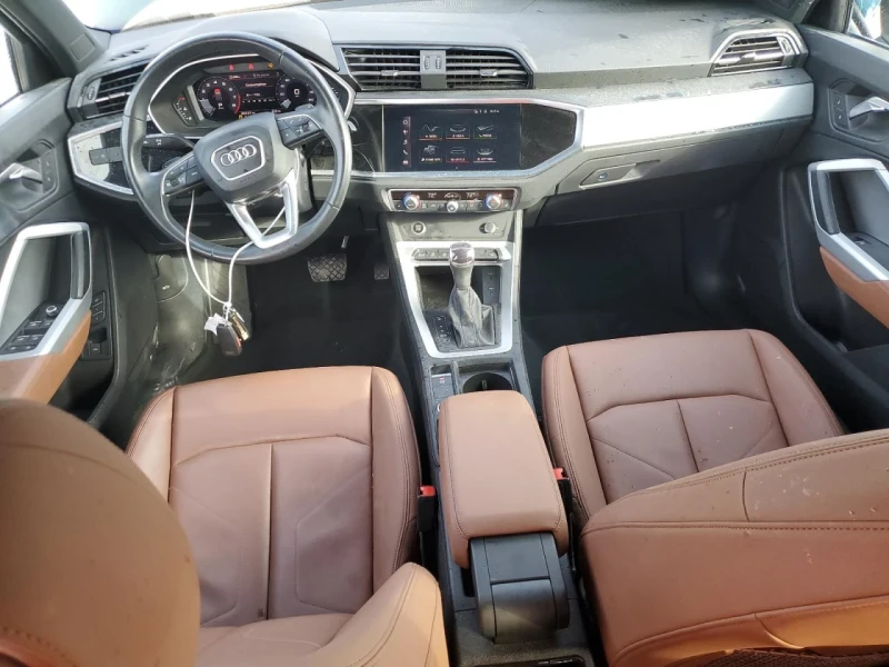 Audi Q3, снимка 7 - Автомобили и джипове - 49592313