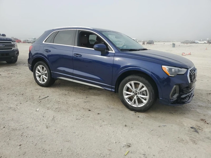 Audi Q3, снимка 2 - Автомобили и джипове - 49592313