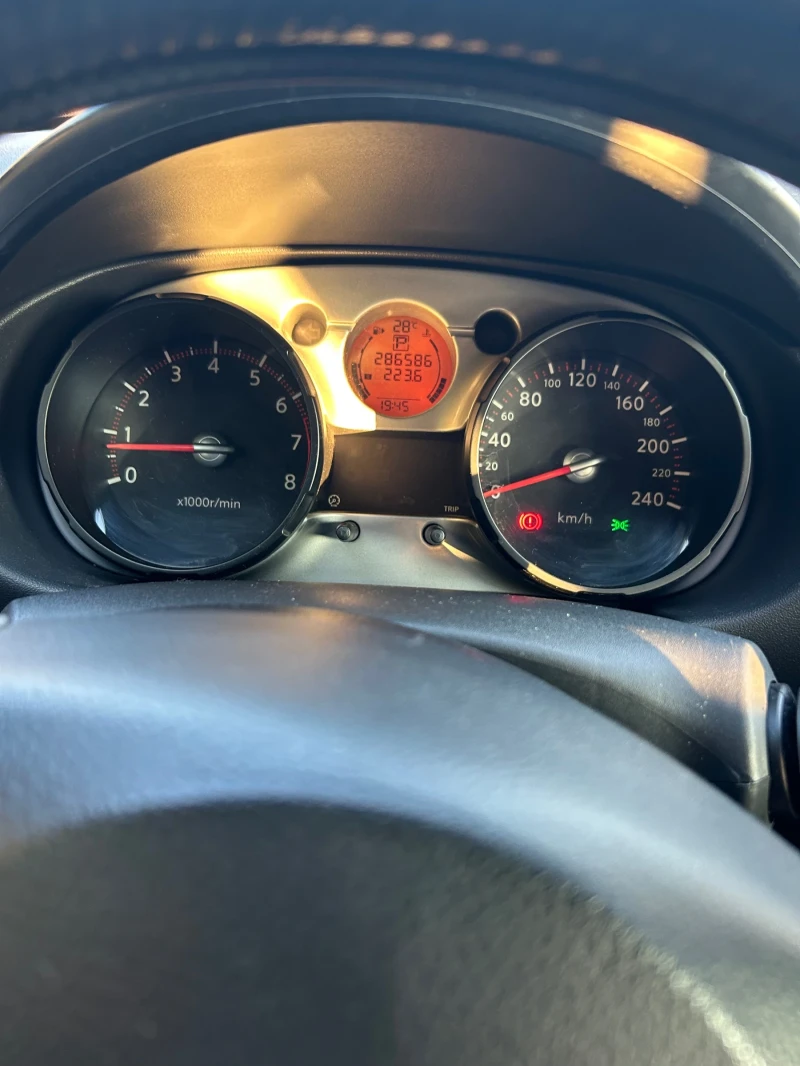 Nissan Qashqai, снимка 6 - Автомобили и джипове - 52393461