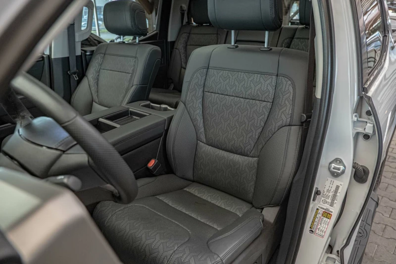Toyota Tundra Limited/3.5 I-Force/4X4/Камера/Подгрев/Дистроник/П, снимка 10 - Автомобили и джипове - 52627813