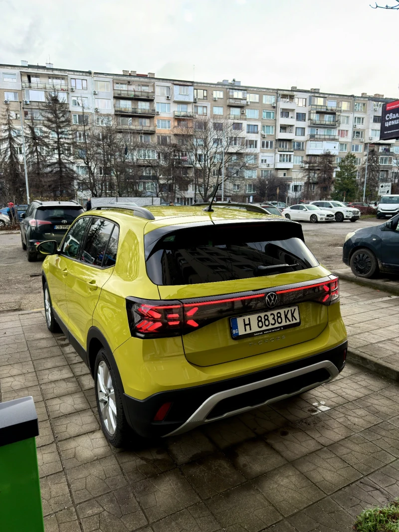 VW T-Cross, снимка 5 - Автомобили и джипове - 53042752