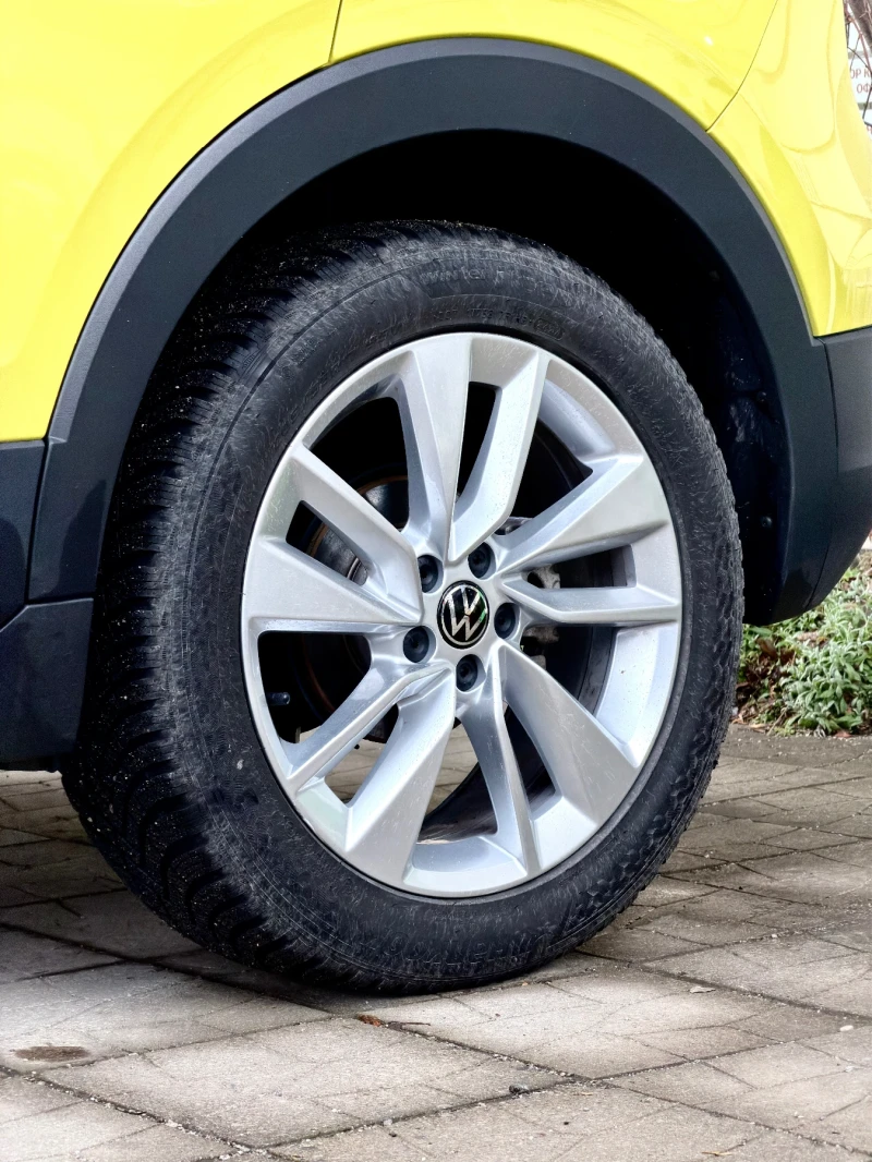 VW T-Cross, снимка 9 - Автомобили и джипове - 53042752