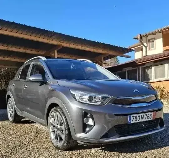 Kia Stonic, снимка 2 - Автомобили и джипове - 54150388