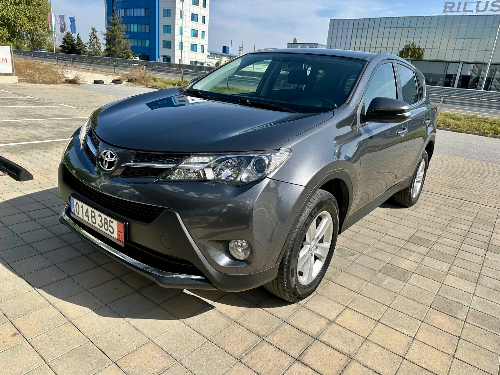 Toyota Rav4  - изображение 8