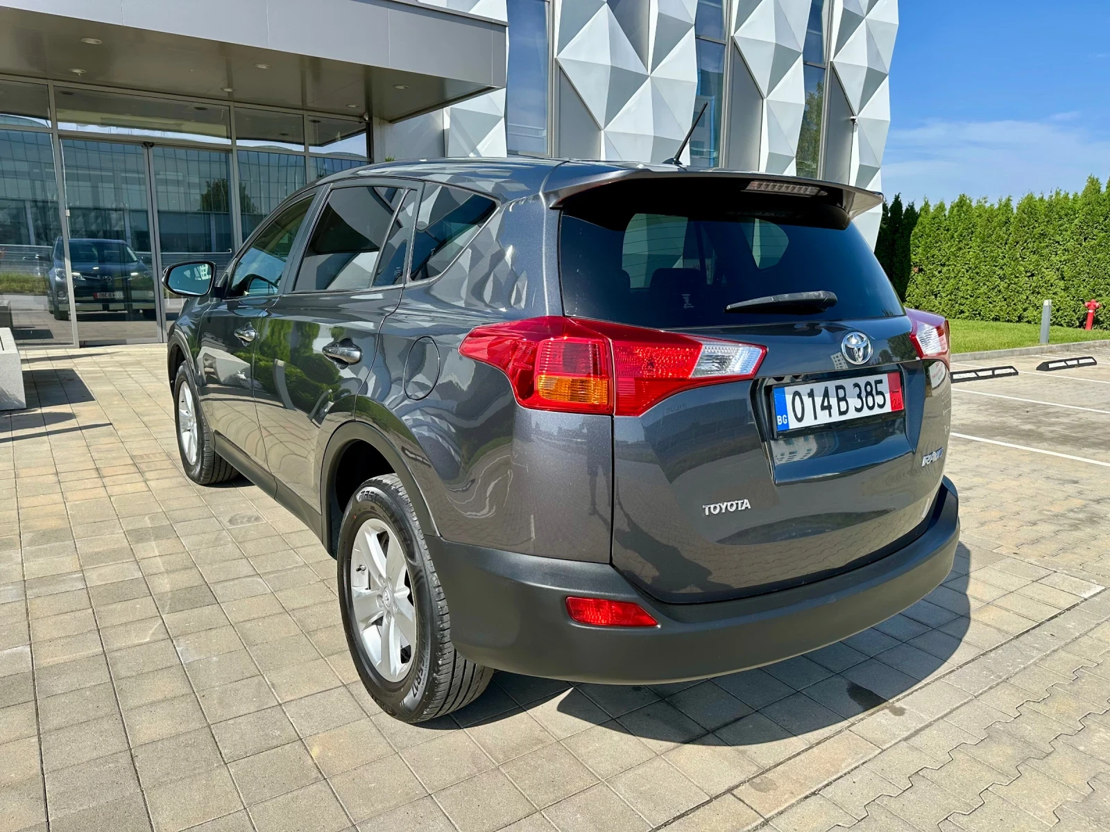 Toyota Rav4  - изображение 4