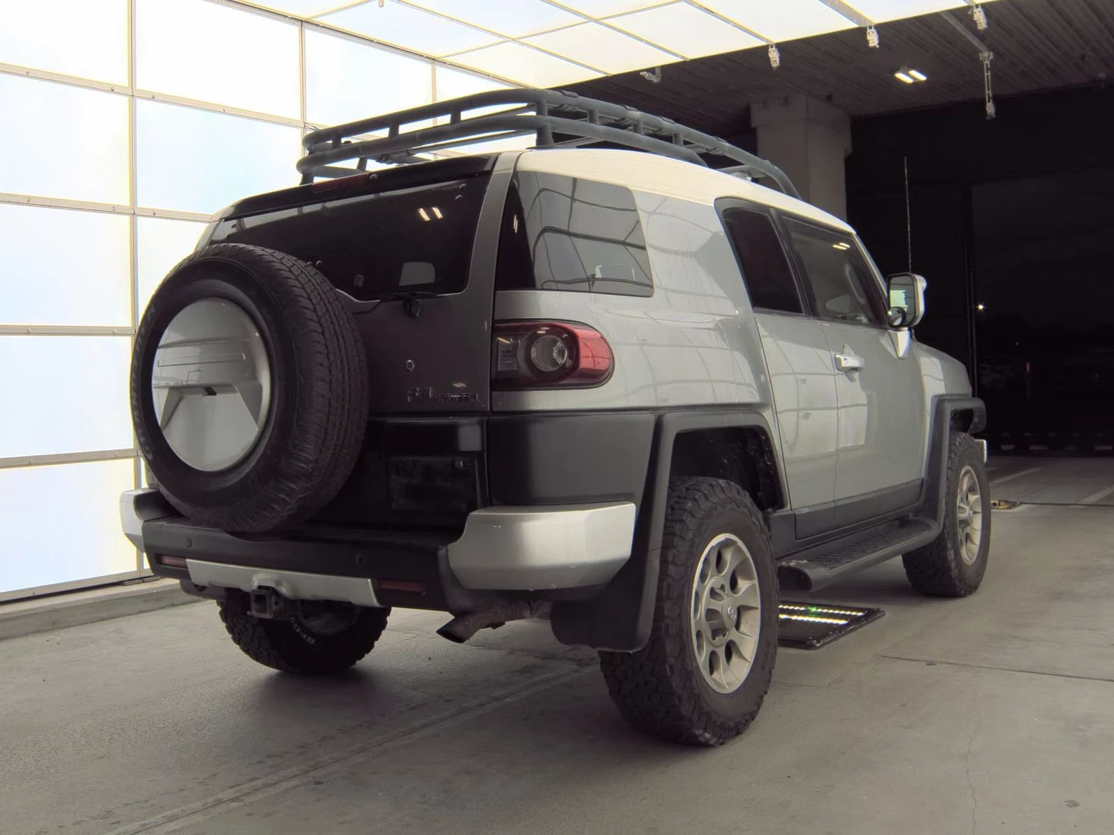 Toyota Fj cruiser 2012 Toyota FJ Cruiser wRear Doors | Mobile.bg   5