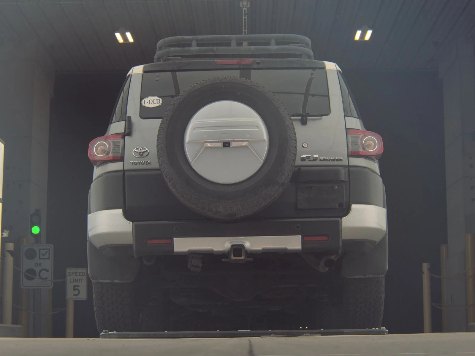 Toyota Fj cruiser 2012 Toyota FJ Cruiser wRear Doors | Mobile.bg   8