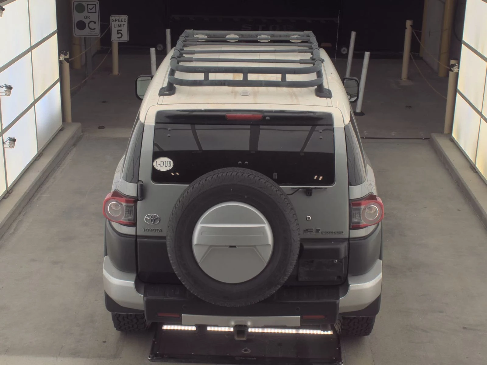 Toyota Fj cruiser 2012 Toyota FJ Cruiser wRear Doors | Mobile.bg   6