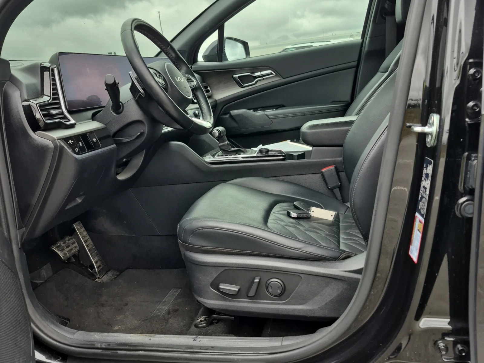 Kia Sportage X-LINE LIMITED* ОБДУХ* ПОДГРЕВ* BOSE* ПАНО* 360* , снимка 8 - Автомобили и джипове - 54441985