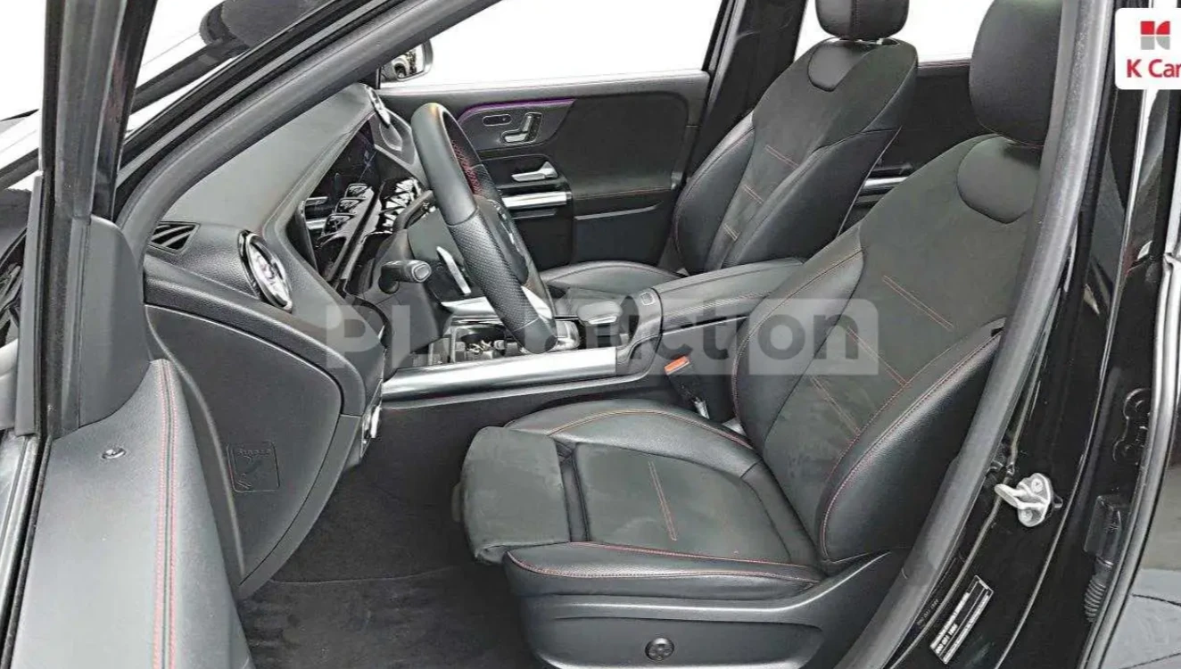 Mercedes-Benz GLA AMG PACKAGE | 4MATIC , снимка 8 - Автомобили и джипове - 54527561