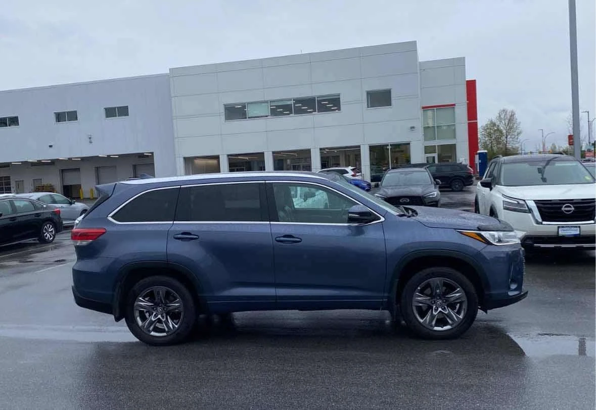 Toyota Highlander Limited/КОЖА/ПОДГРЕВ/CARFAX/ФИНАНСИРАНЕ, снимка 4 - Автомобили и джипове - 54641971