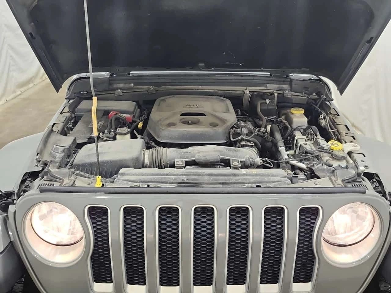 Jeep Wrangler SAHARA UNLIMITED| ПОДГРЕВИ| ПАНОРАМА| 2 КЛЮЧА| , снимка 16 - Автомобили и джипове - 54820832