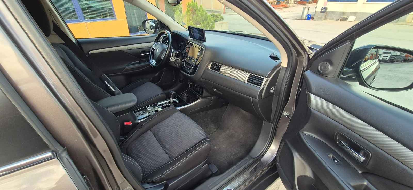 Mitsubishi Outlander 2.2 DI-D 4WD 150к.с., снимка 10 - Автомобили и джипове - 55891781