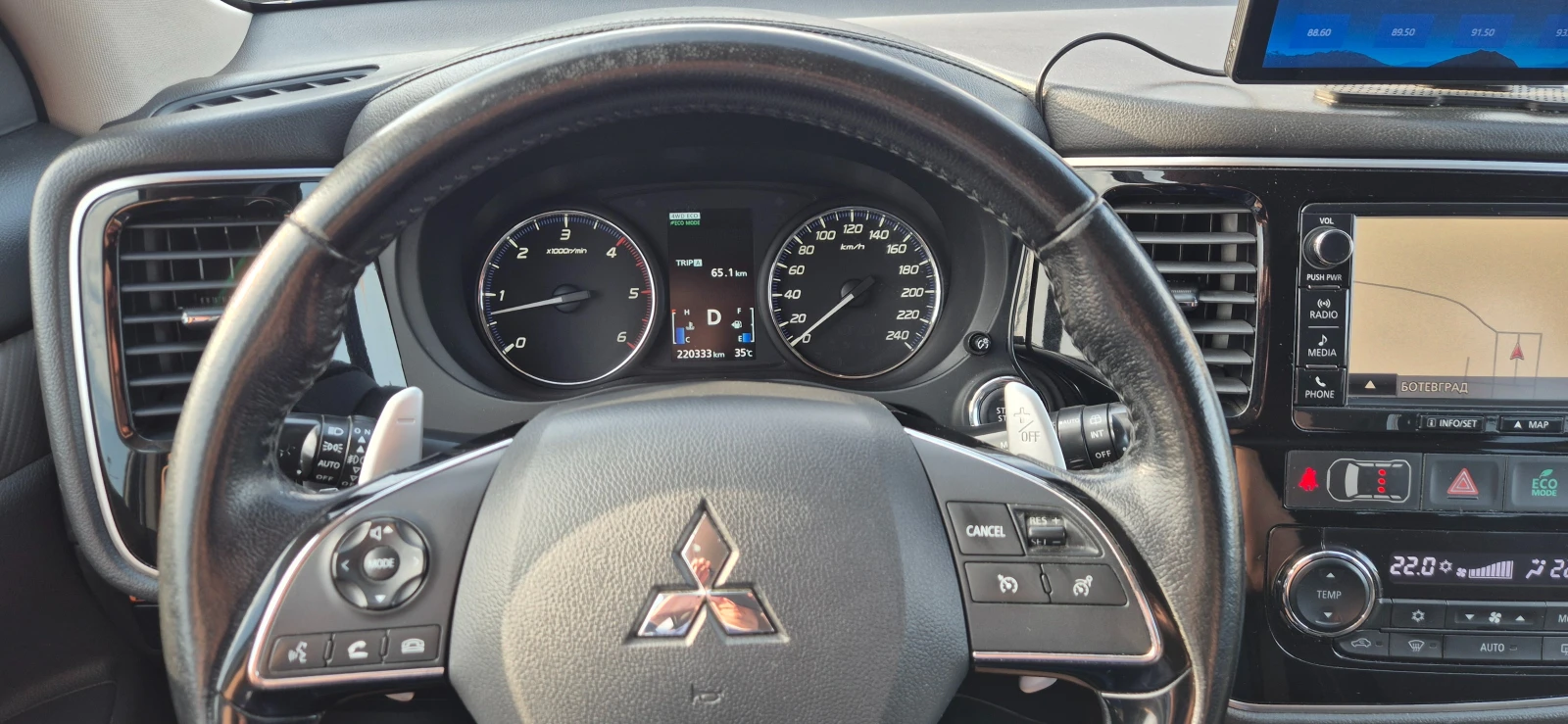 Mitsubishi Outlander 2.2 DI-D 4WD 150к.с., снимка 7 - Автомобили и джипове - 55891781